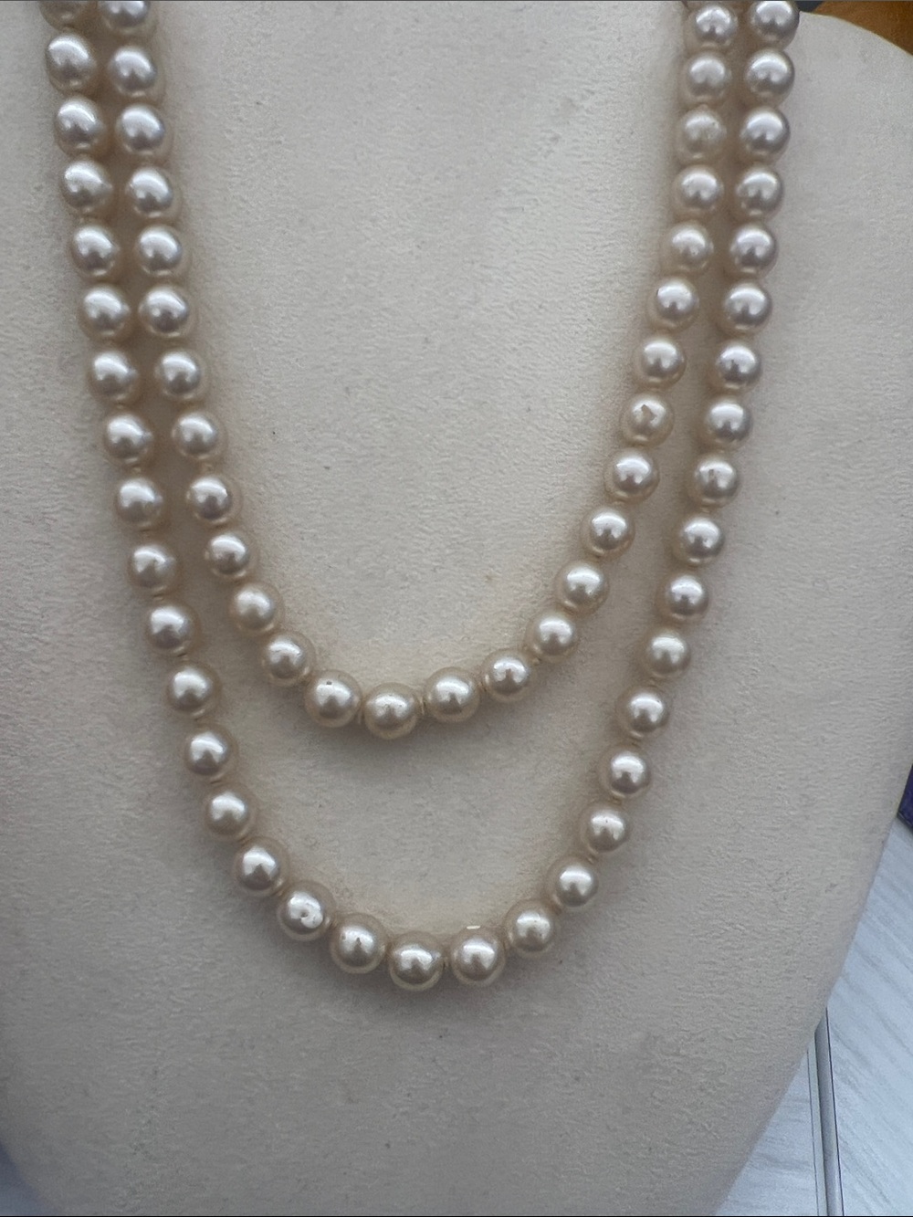 Classic Ivory Pearl Long Necklace - Elegant Women's Jewelry - Picture 9 of 9